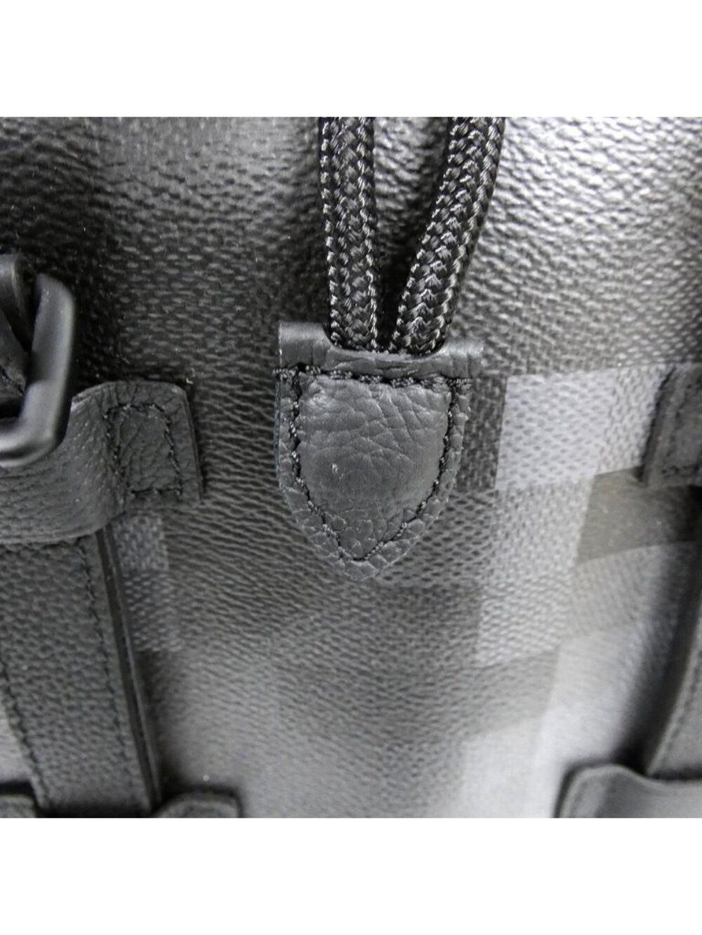 Louis Vuitton Damoflage Black Christopher MM Backpack - Picture 4 of 7